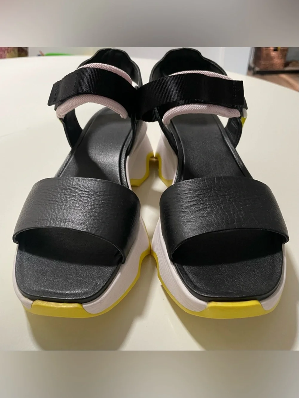 SOREL Women's Kinetic Impact Y
Strap Sandals in black , Sz 8 - Picture 6 of 15